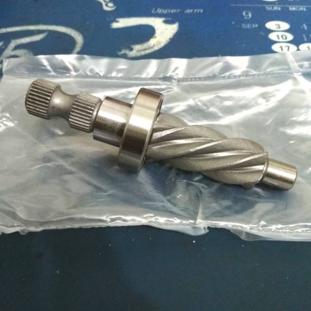 PINION STIR / STEERING PINION SUZUKI FUTURA / CARRY 1.5