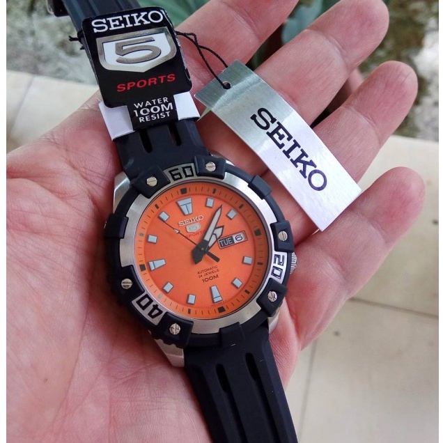 SEIKO 5 SRP473K1  SRP473K AUTOMATIC BLACK ORANGE JAM PRIA ORIGINAL ORI