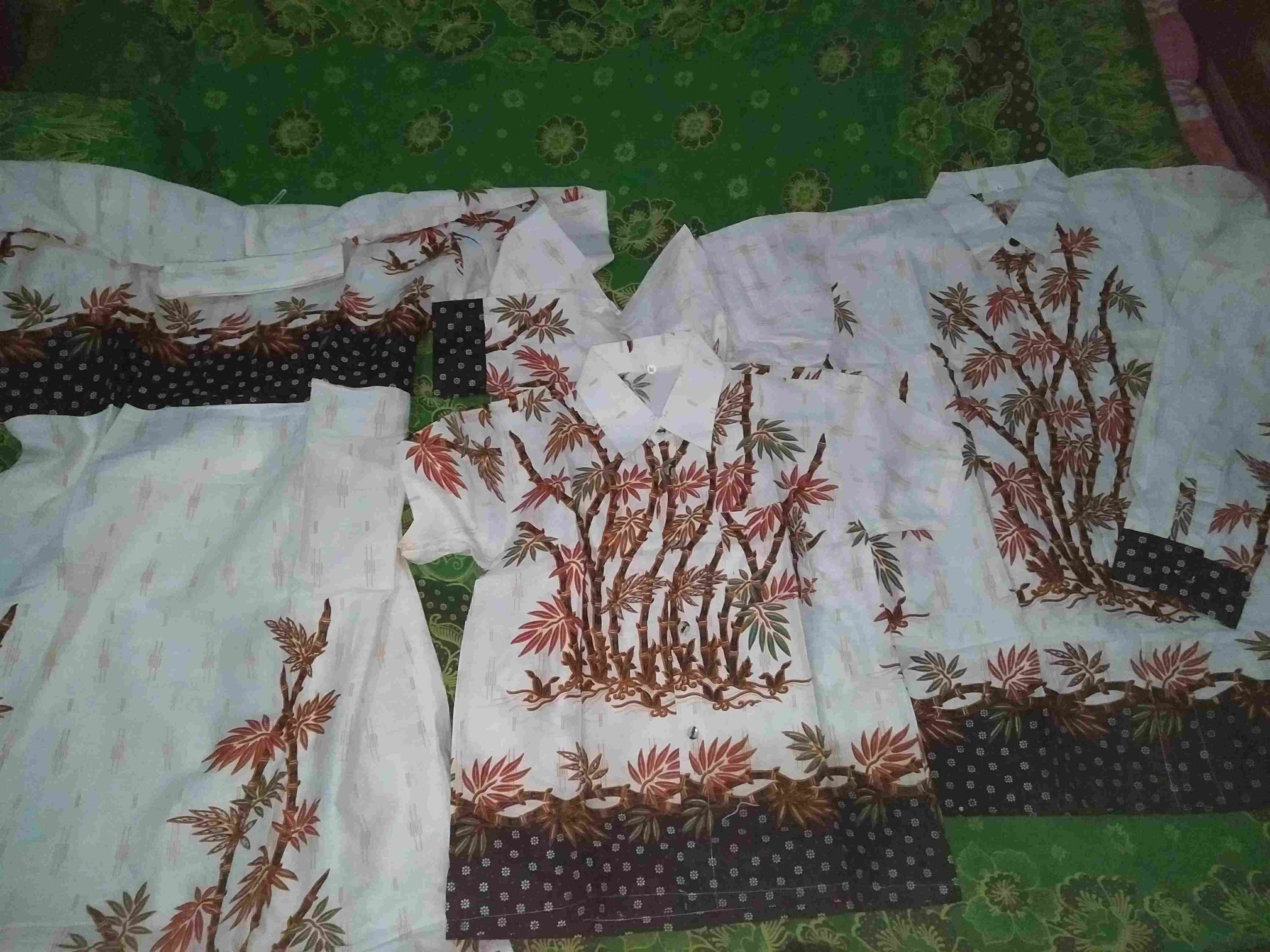 Maura Couple - Sania Ruffle Batik Couple Ori Ndoro Jowi Garansi Termurah Shopee - Batik Modern Solo