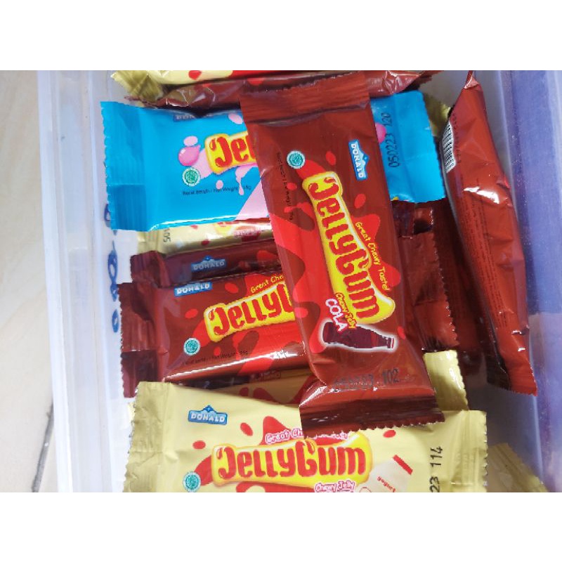 

JELY GUM 25 g chewy jelly cola