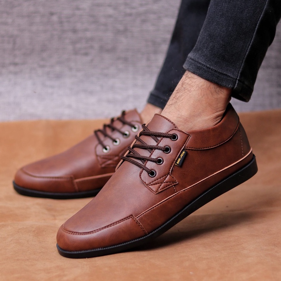 PIRELY Sepatu Kasual Formal Pria Pantofel Casual Kulit Sintetik Kerja kantor Kuliah Simple Murah