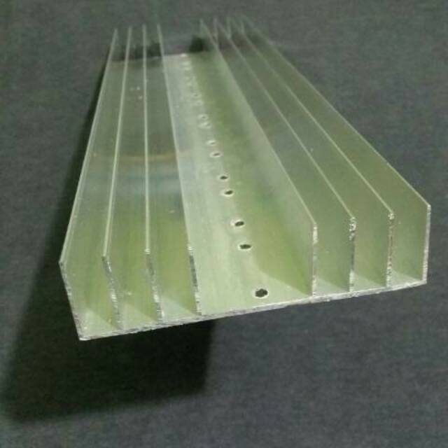 Pendingin Hetsink Hetsing 4 sirip 8transistor sanken