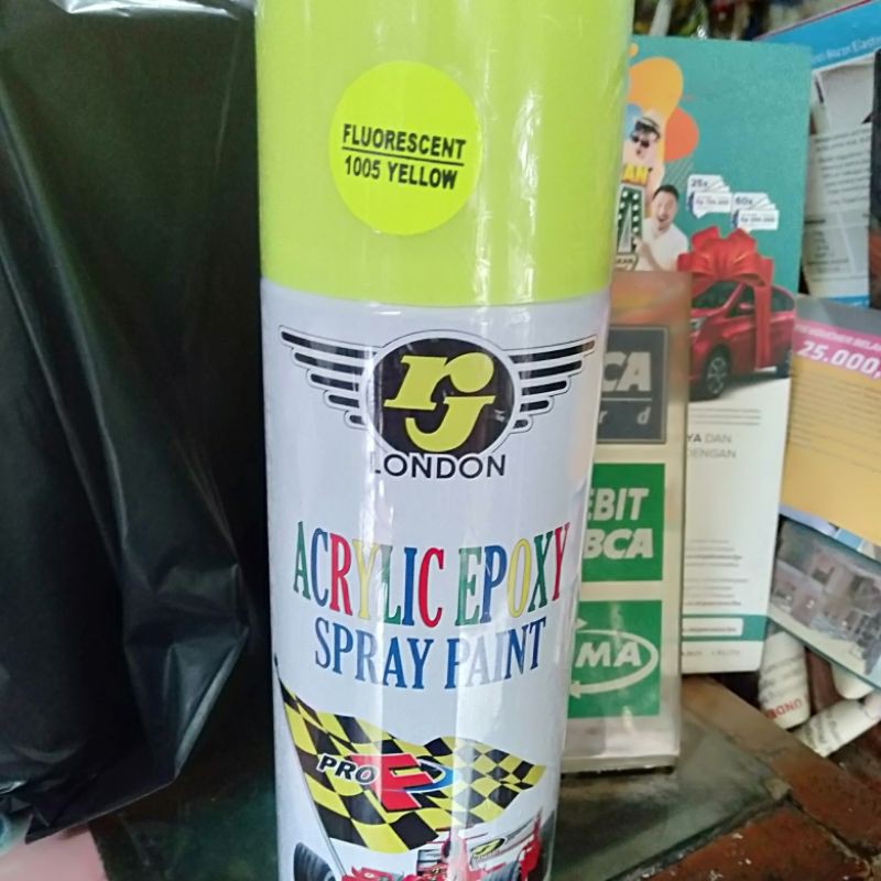 

RJ LONDON 400cc kuning stabilo(1005) spray paint Cat semprot
