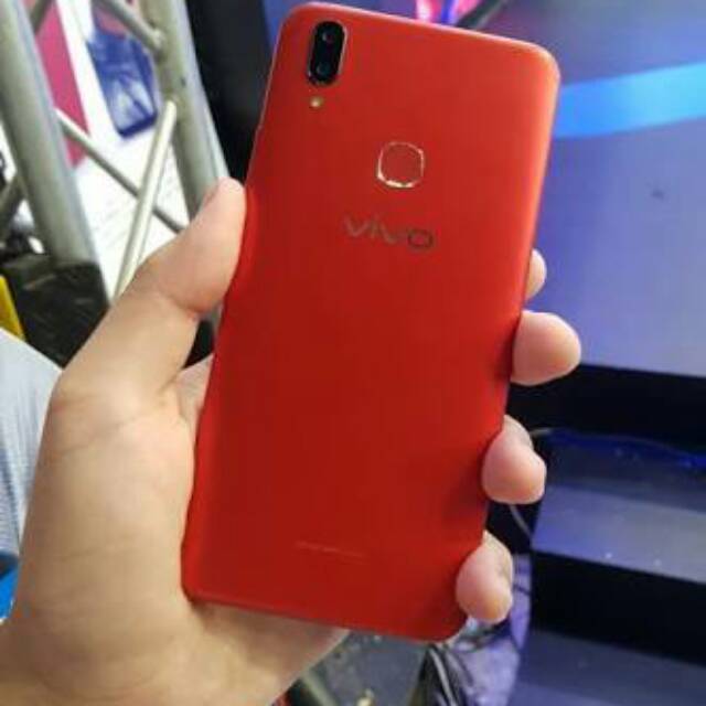 Vivo v9 ram 6+64 Gb