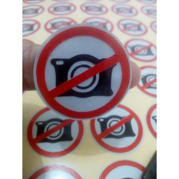 

sticker dilarang kamera kecil cutting