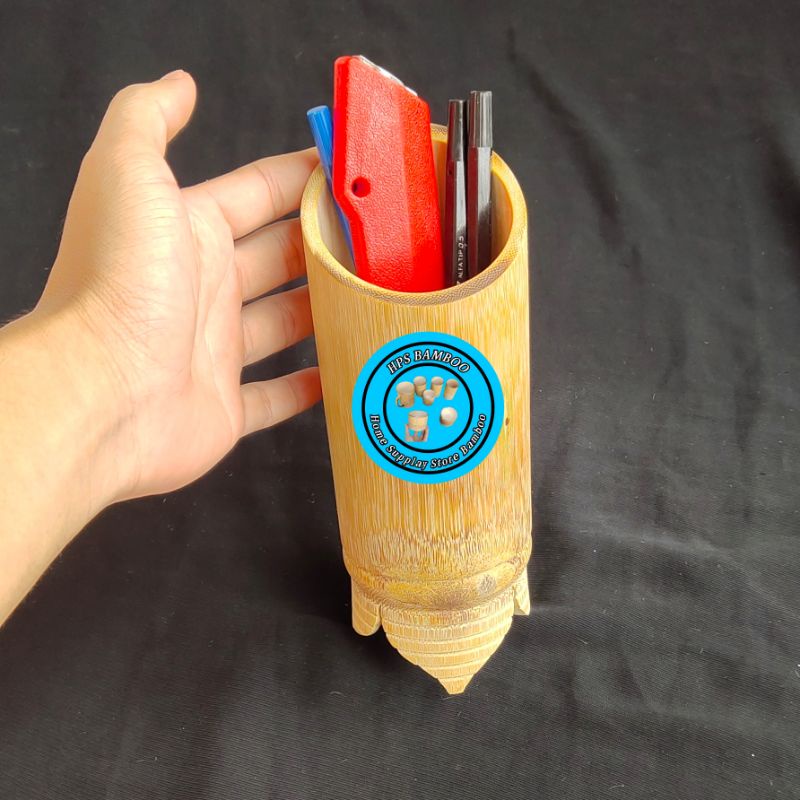 

wadah pensil bulpoin patlot dari bahan bambu ukir