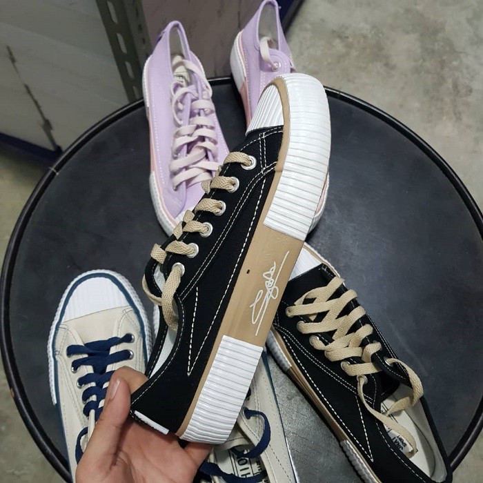 SNEAKERS WANITA MODEL KOREA / CANVAS SNEAKERS IMPORT-BLACK