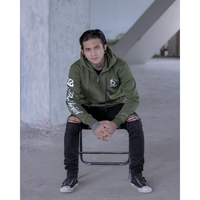 Jaket Sweater Zipper Pria Santai TRIPLEHIZI