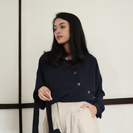 Kinneta - V-Neck Blouse Navy / Blouse Wanita Navy