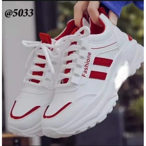 Sepatu Wanita Sneakers Fashione Terbaru