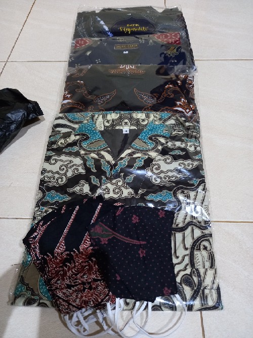 Batik Solo Kemeja Batik Solo Lengan Pendek Lapis Furing Dirgantara B Sm Atasan Modern Wirayudha Bima
