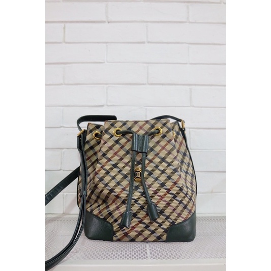 Daks Drawsting Bag / Tas serut daks