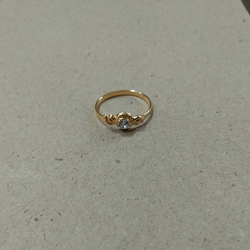 cincin anak mata putih ukir pinggir 1/2 gram emas muda