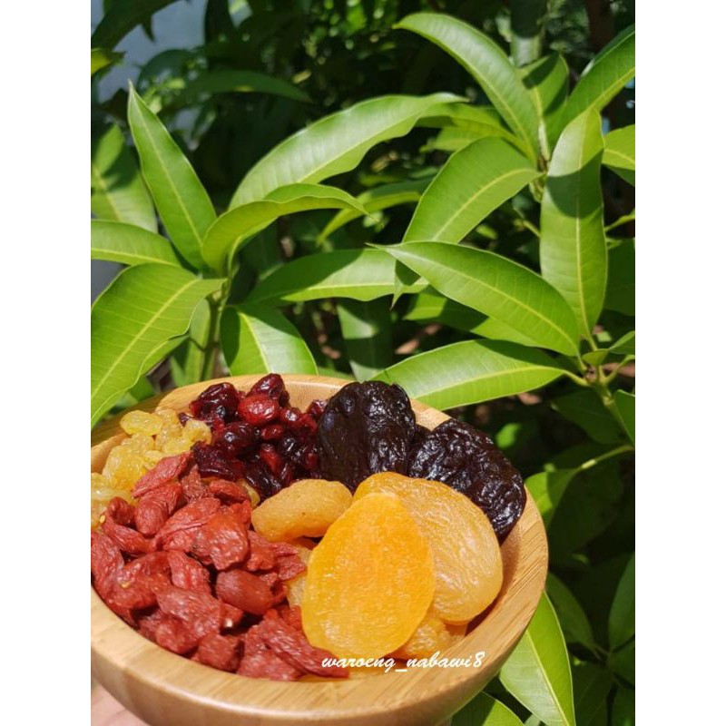 

Family fruit mix (gojiberry, apricot, kismis, cranbery, plum) 250gr