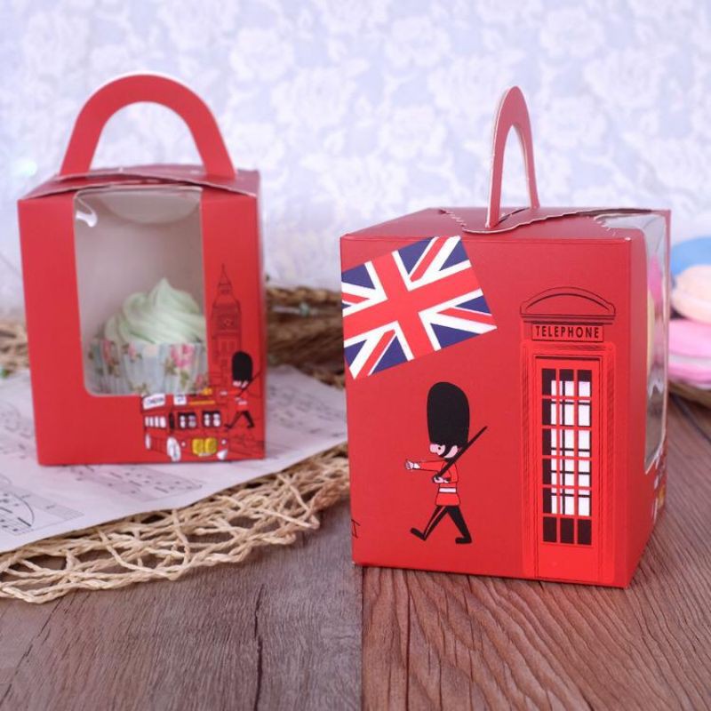 kotak cupcake +tray red London