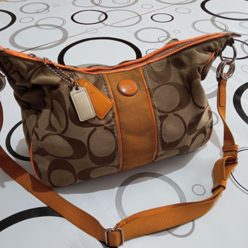 Tas coach Sling/Shoulder preloved