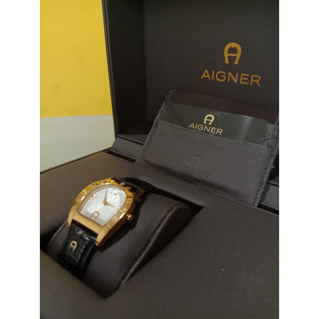 (SOLD OUT) Jam Tangan Wanita Aigner preloved