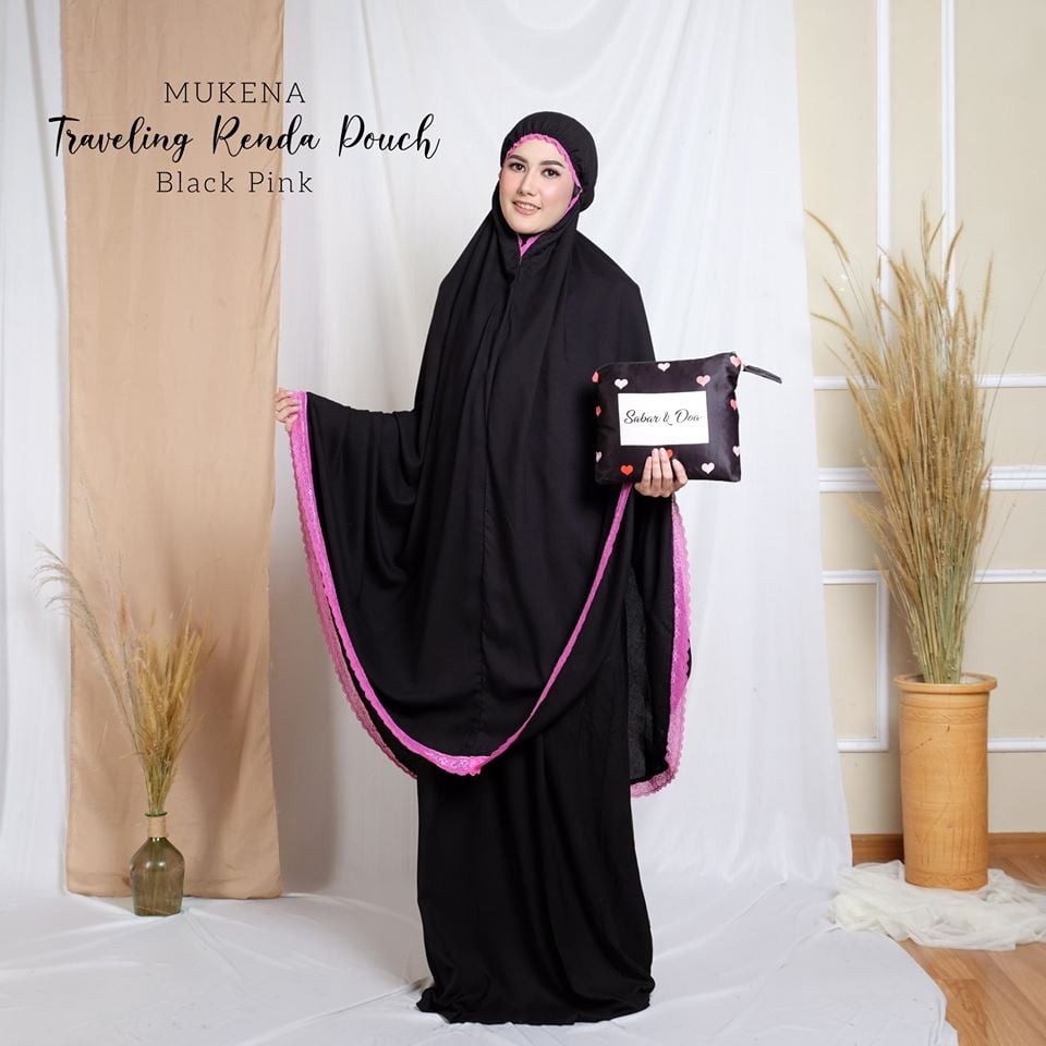 Mukena Travelling Pouch Renda Black Pink Dewasa