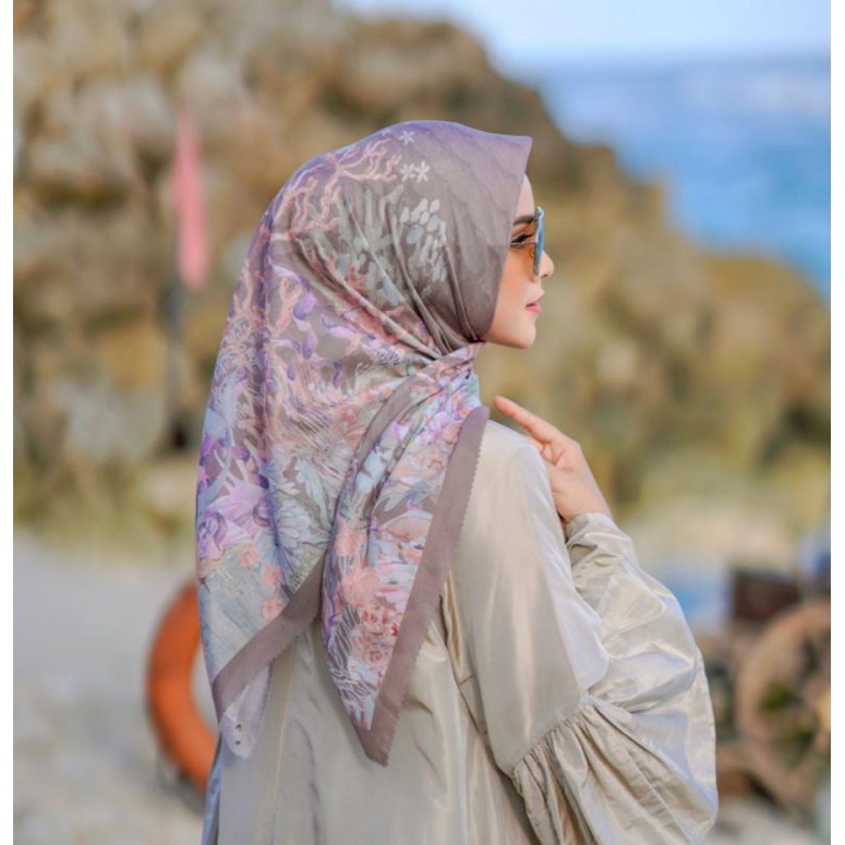 Little Mermaid Series Buttonscarves Taupe