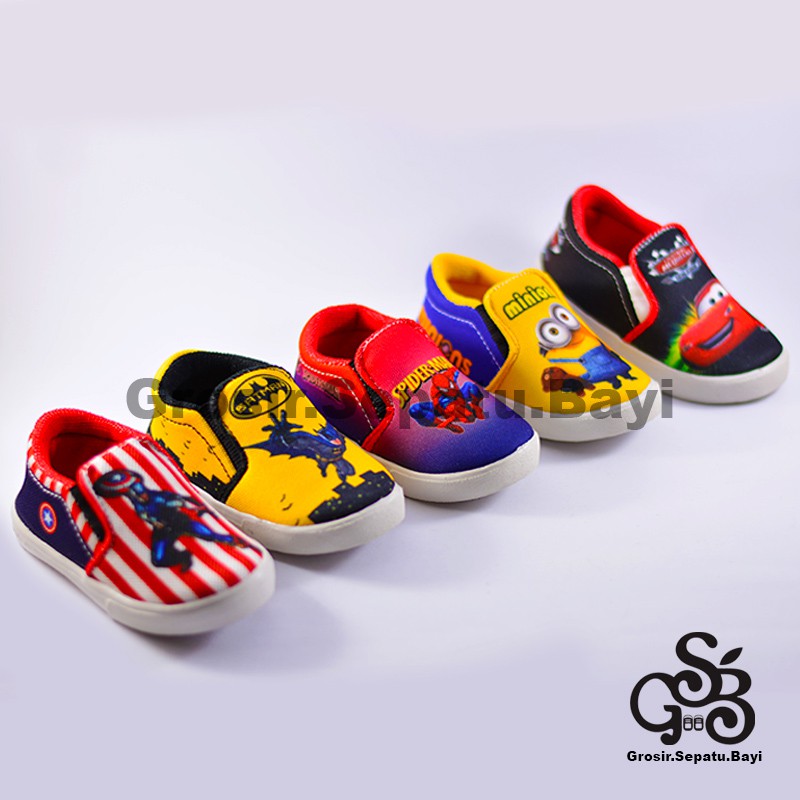 sepatu anak laki laki slip on motif superhero murah