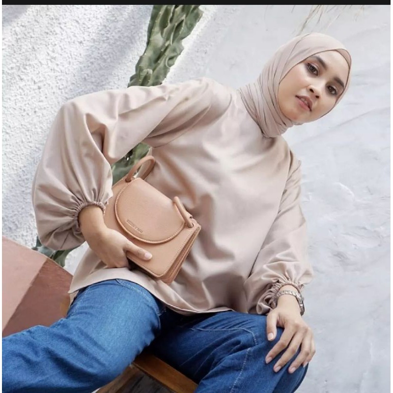 Blouse Wanita Dewasa Lengan Panjang dan Balon