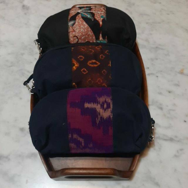 Dompet/pouch batik untuk kosmetik dan aksesoris