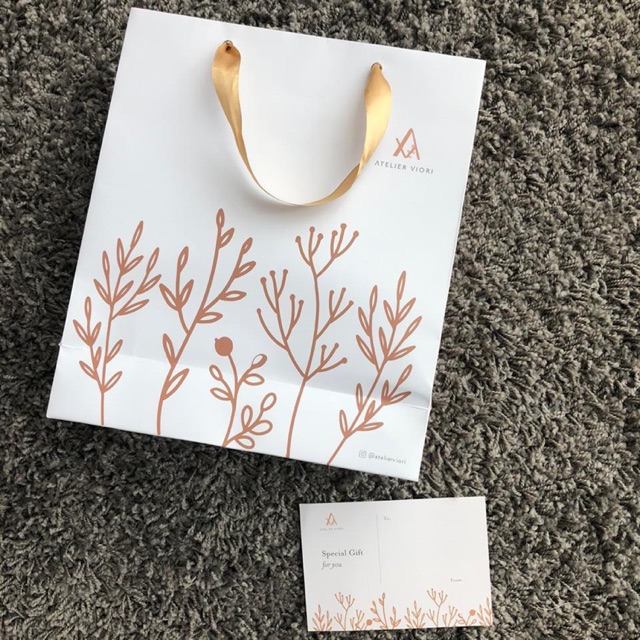 

Paper Bag & Gift Card