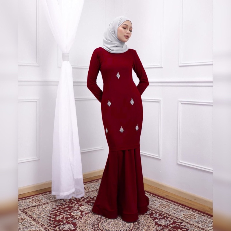BAJU KURUNG ALEEYA DARK MAROON DRESS GAMIS  MELAYU WANITA MODERN GAYA MALAYSIA DENGAN PAYET MEWAH DR