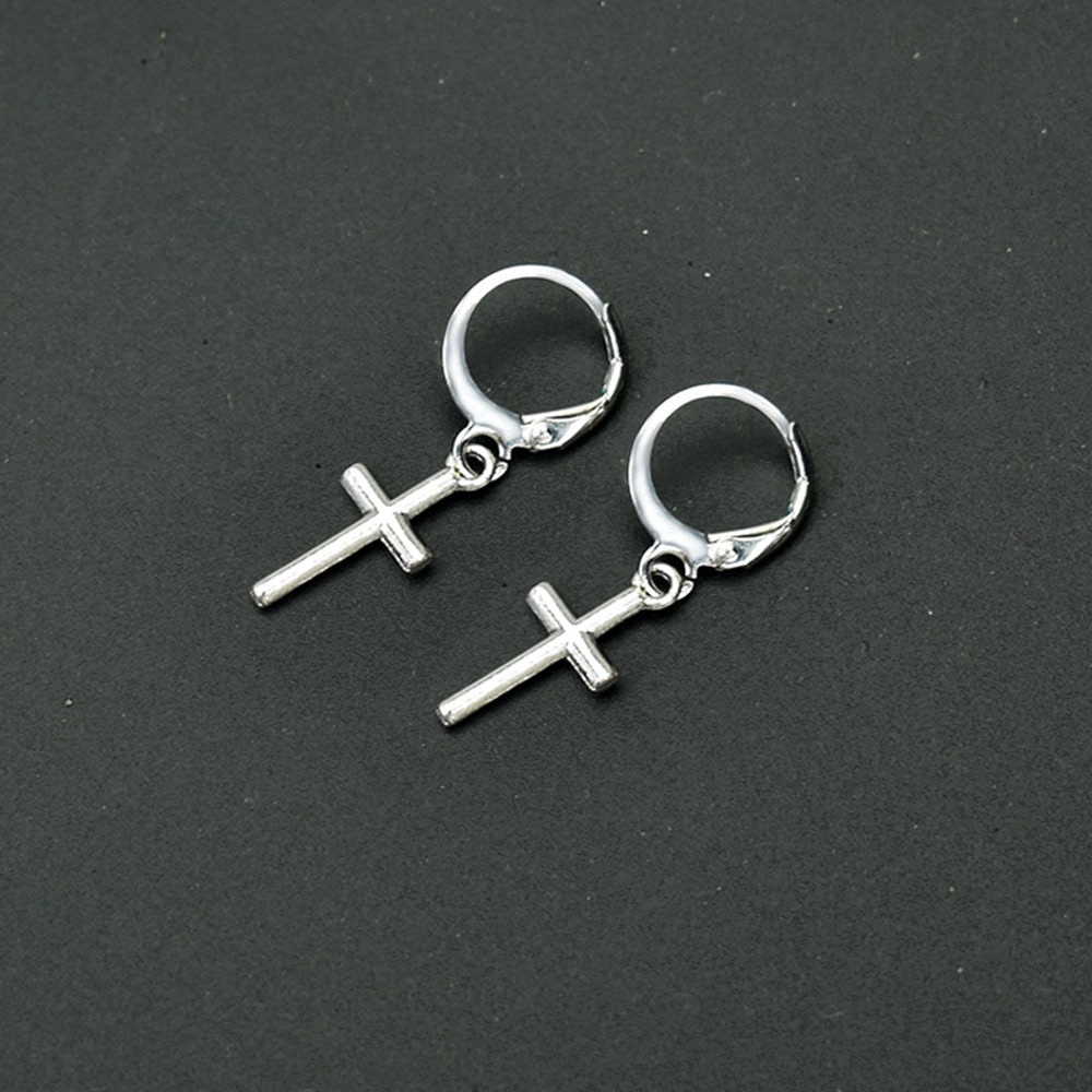 Anting Gantung Model Salib Bahan Metal Warna Silver Gaya Punk Untuk Pria / Wanita