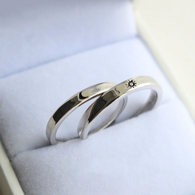 Cincin Pasangan Simple Model Bulan / Matahari / Hati Untuk Pria / Wanita