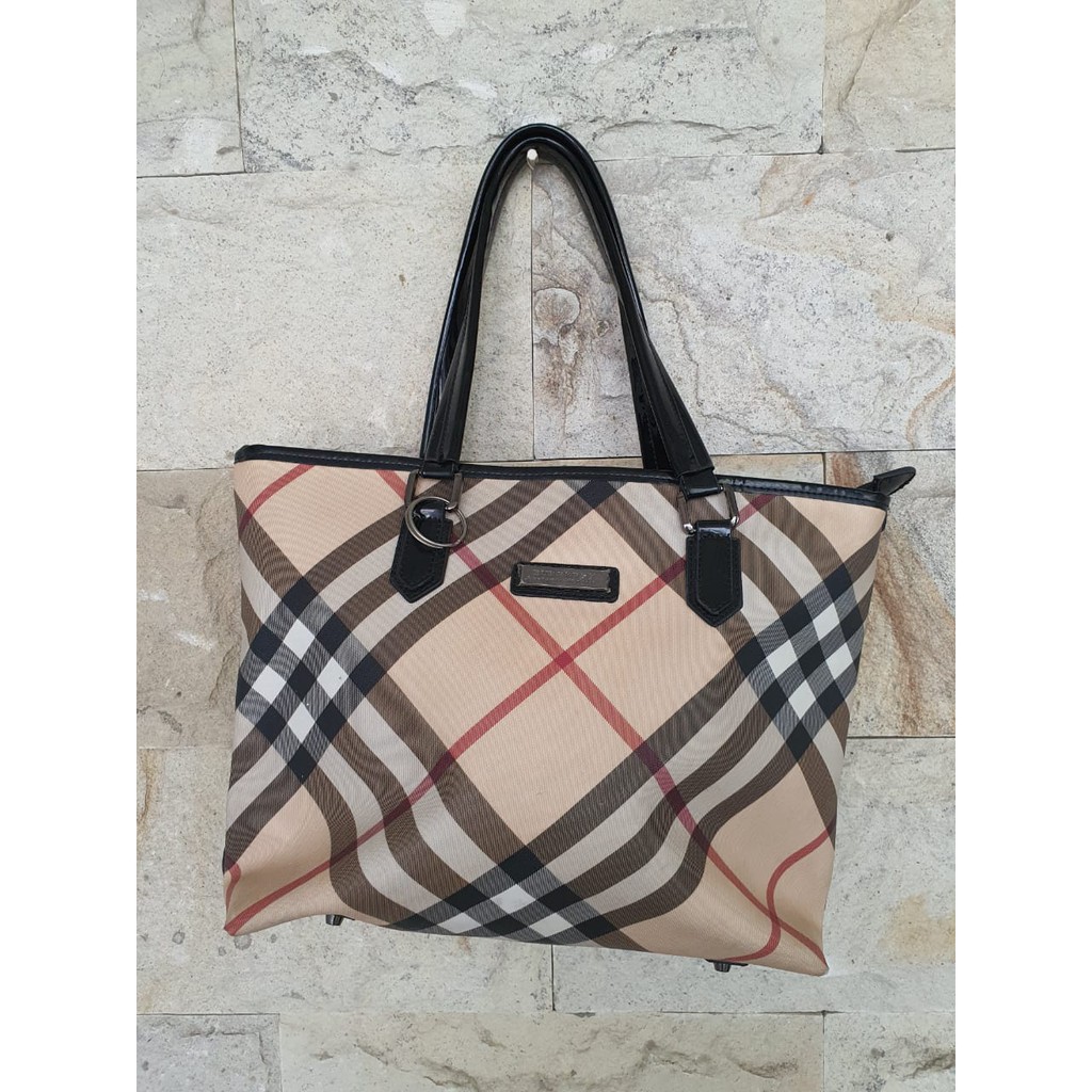 TAS TOTE WANITA ALA BURBERRY/TAS WANITA BURBERRY KW TIDAK ORI/TAS KERJA WANITA BURBERRY KW PRELOVED