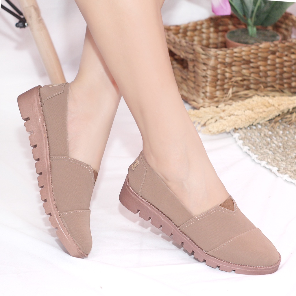 Mym2m Weslina Sepatu Wanita Slip on Kasual Terlaris