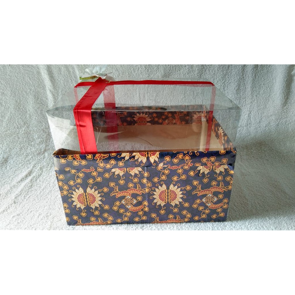 

Premium product Best Quality Kotak kado Kotak batik tutup mika Kotak Hadiah Motif batik Tutup Mika