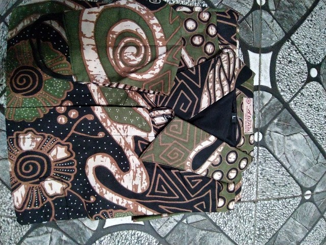 Batik Pria Solo Premium Lengan Panjang Reguler Fit Bahan Katun Prisma All Size Aluna Pcw022