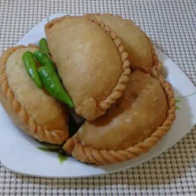 

KUE PASTEL ISI BIHUN/KENTANG/KUE GURIH