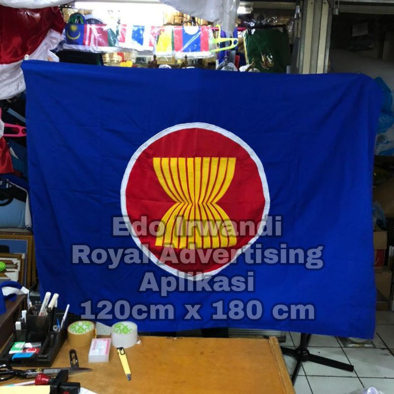

Bendera Aplikasi Logo ASEAN Bendera Aplikasi ASEAN Bendera ASEAN Ukuran 120 cm x180 cm