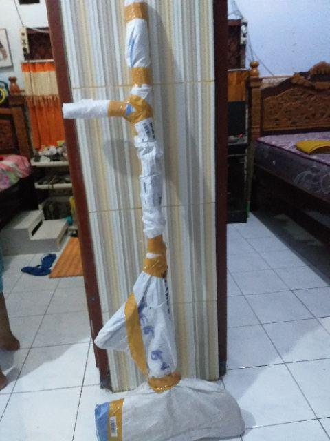 Hanger Kayu Palang ( Per Pcs )
