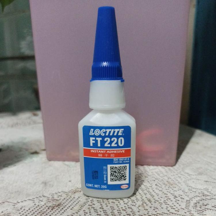 

Banyak Dipakai.. Loctite FT 220 Lem material karet 20g
