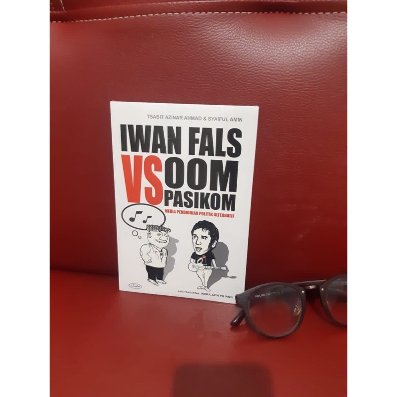 Buku iwan fals vs oom pasikom media pendidikan alternatif