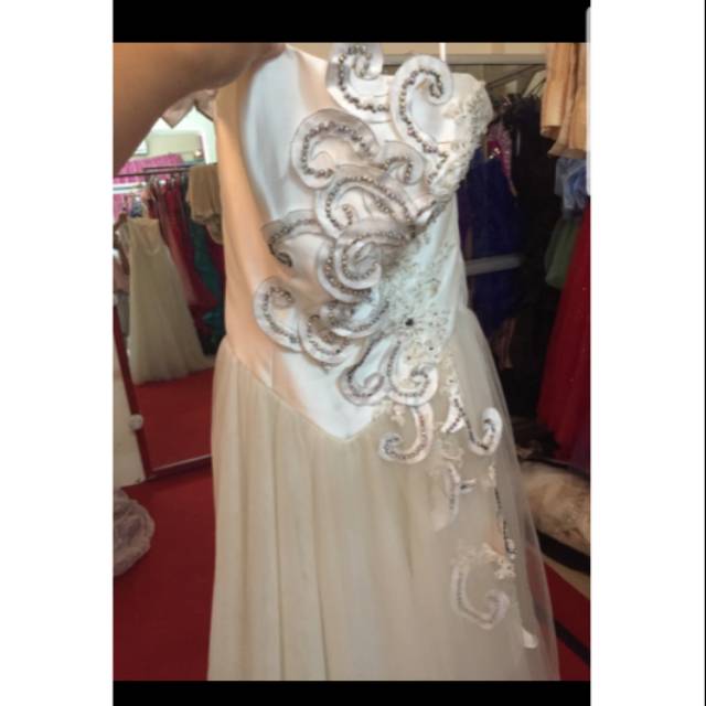 Gaun pengantin bekas