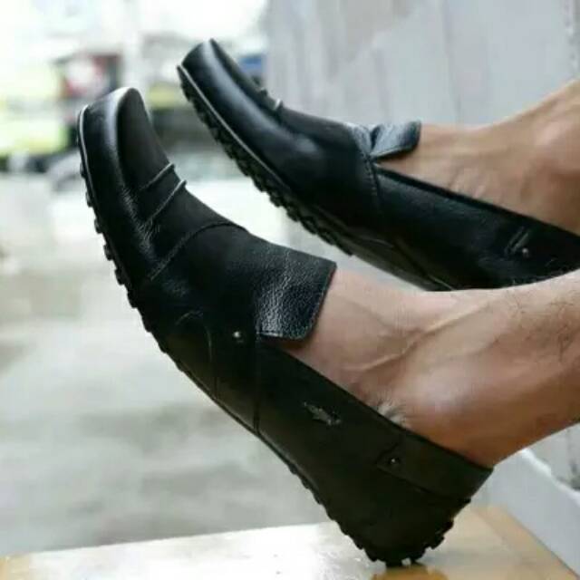 Sepatu kerja - sepatu kantor - sepatu kulit asli - sepatu cowok pria - sepatu lacoste