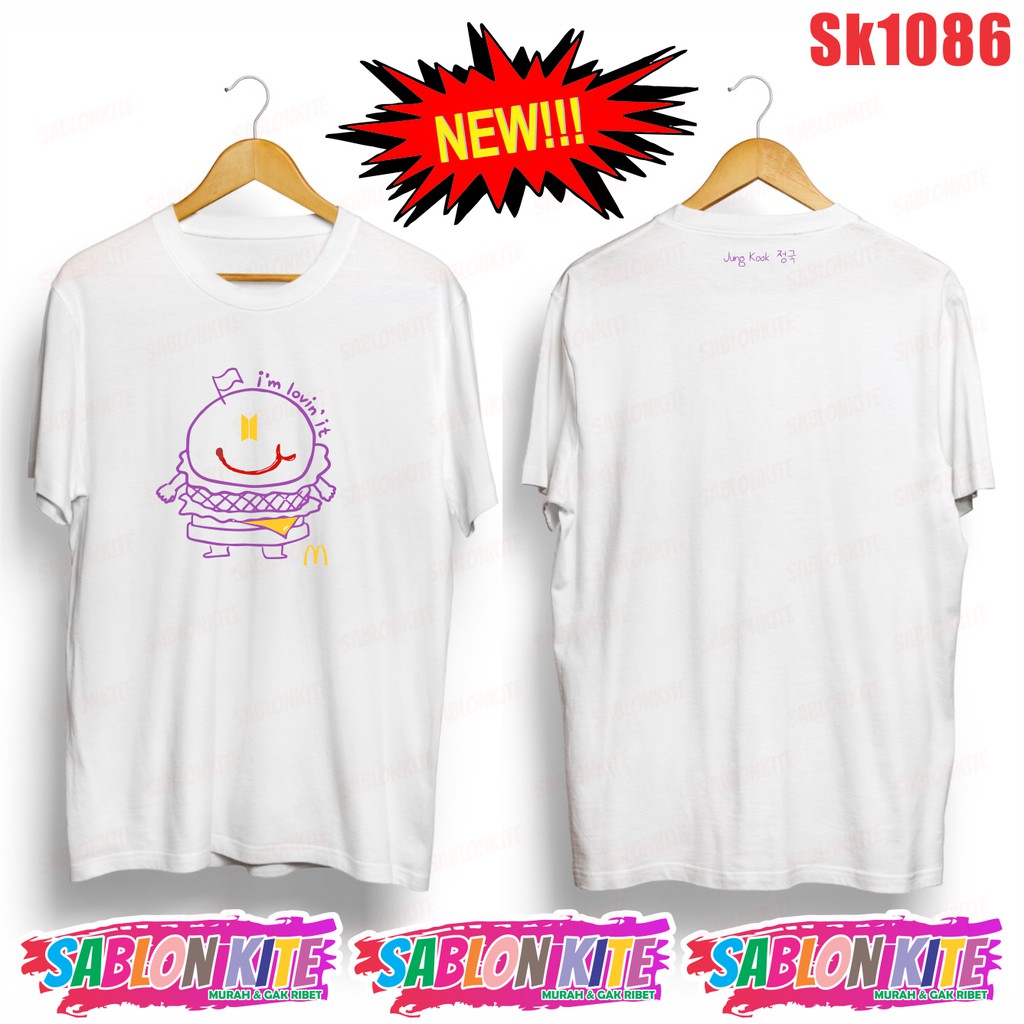 Gratis fotocard KAOS KPOP KARAKTER Live taehyung SK1086 IM LOVIN IT FG SG JK V RM PER MEMBER UNISEX COMBED 30S