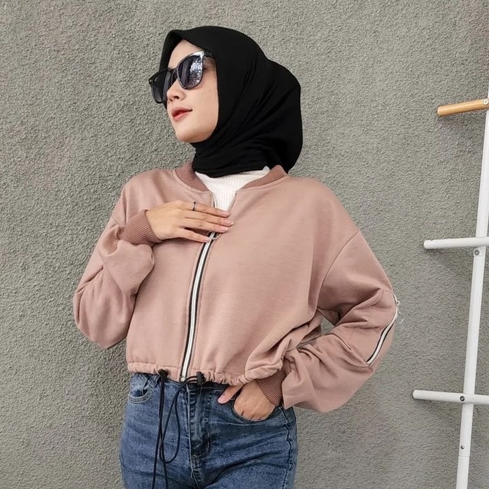 MVP - Milki Crop - Jaket Oversize Crop Wanita Kekinian