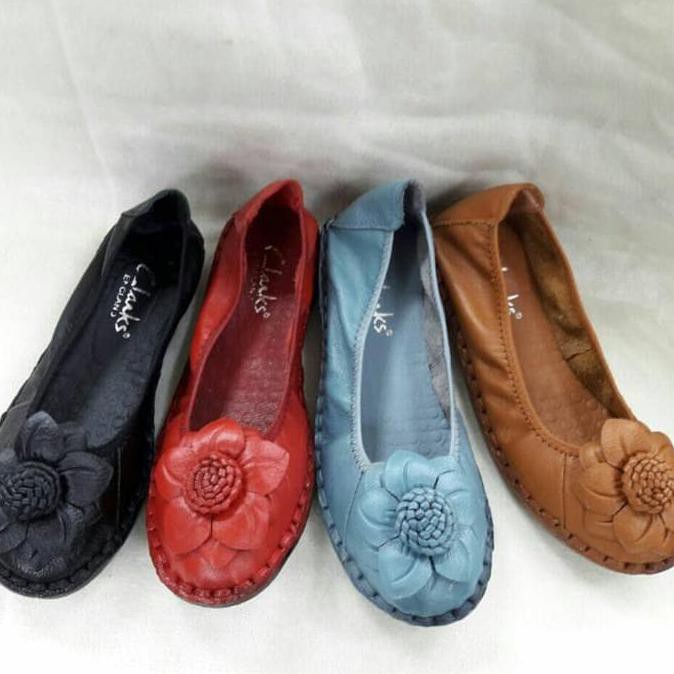 Diskon Sepatu Kerja Wanita Clarks Sun Flower Flat Terlaris - Hitam, 36 Terbaru