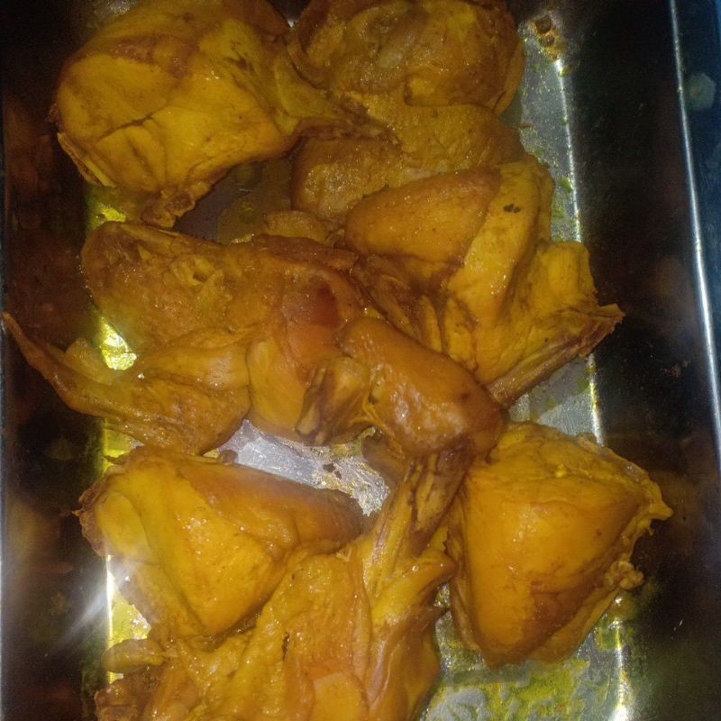 

ayam goreng frozen bumbu kuning isi 4