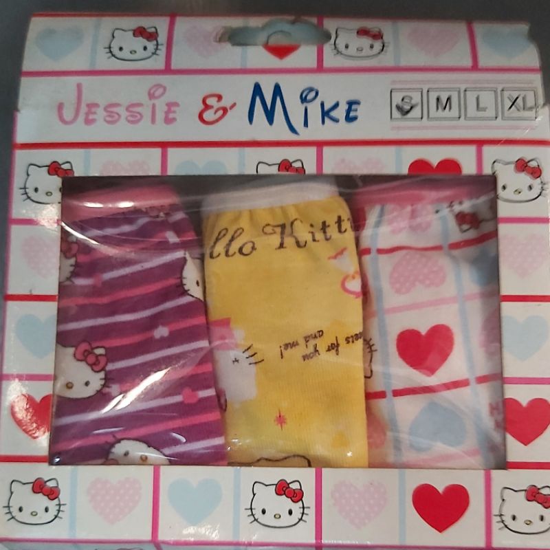 Celana dalam anak Jessie & Mike