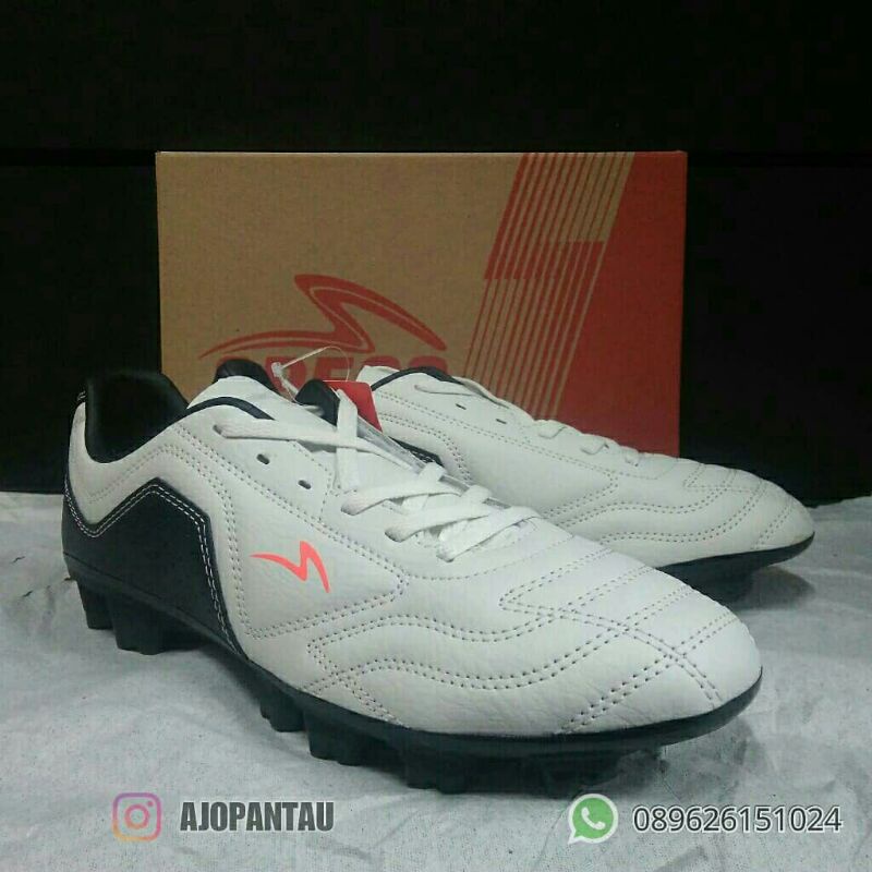 sepatu bola specs azstera Astera putih sapatu spatu footbal soccer shoes Original