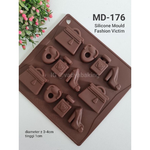 MD176 Chocmould Fashion Victim