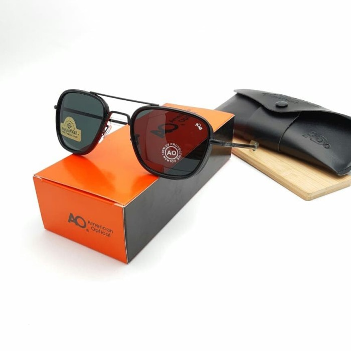 Kacamata/Sunglasses American Optical Polarized SkyMaster Set