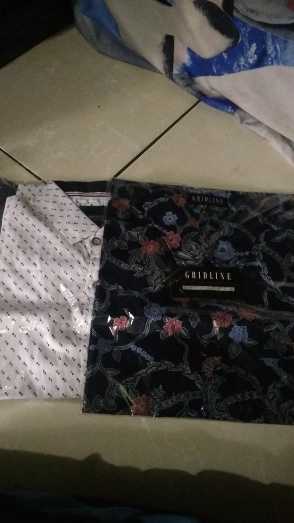 [gridline - R052] Kemeja Batik Pria Katun Lengan Pendek Regular Biru Navy Adem Nyaman Halus